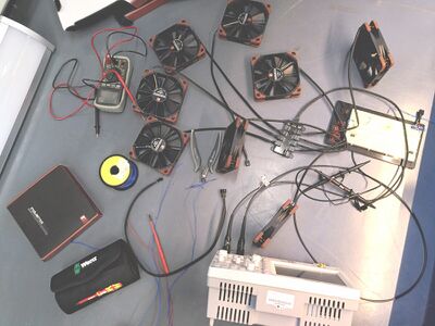 Der ganze Lüfterzoo im fliegenden prototypischen Aufbau...